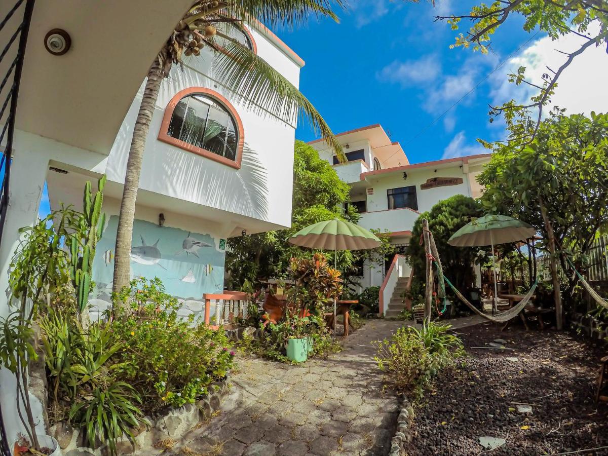 Casa De Nelly Hotel Puerto Baquerizo Moreno Exterior foto
