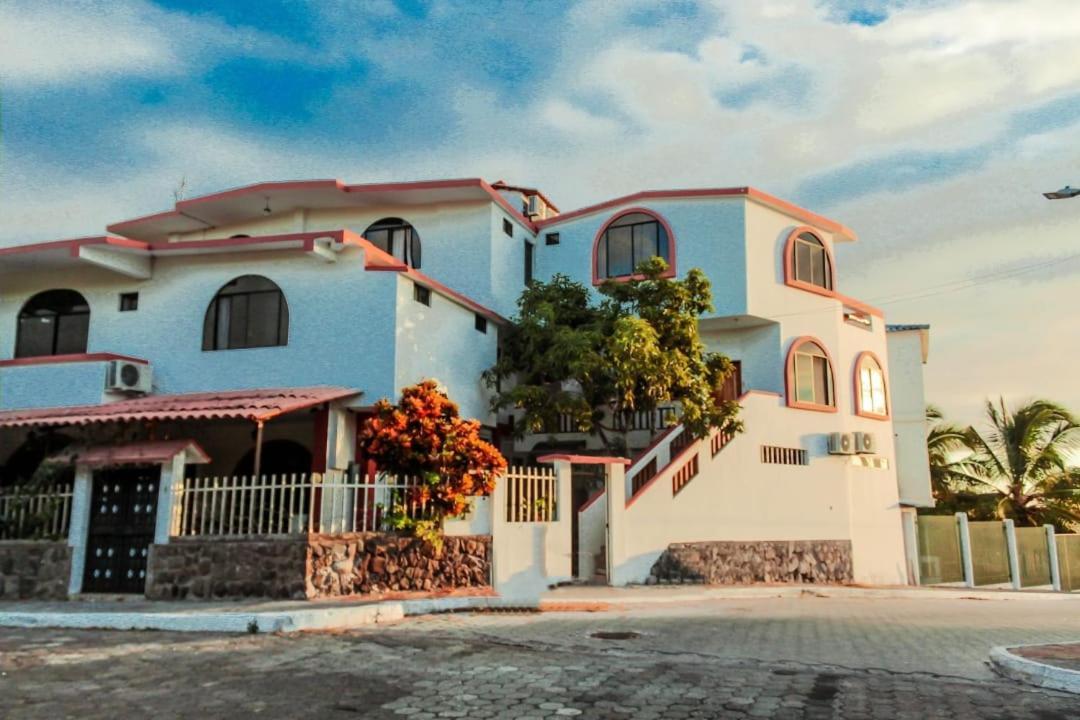 Casa De Nelly Hotel Puerto Baquerizo Moreno Exterior foto